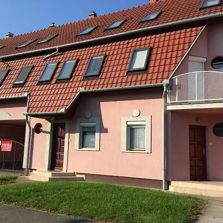 Aida Appartement Harkány